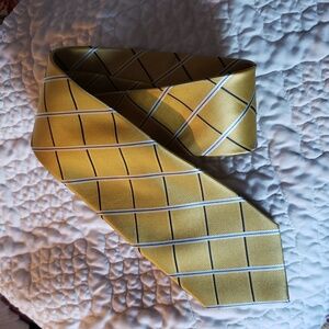 Nautica gold print tie